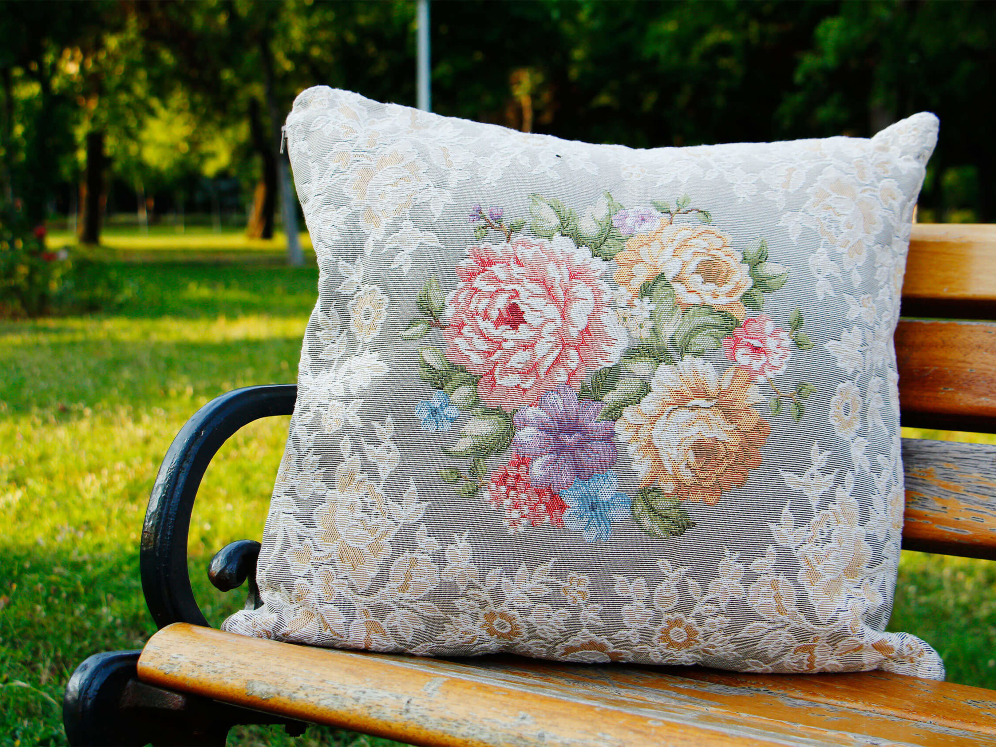 topkapı-prizma-goblen-flower-patterns-lace-pillow-pillowcase-modelsi